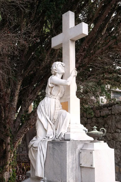 Detail Van Een Rouw Sculptuur Begraafplaats Boninovo District Dubrovnik Stad — Stockfoto