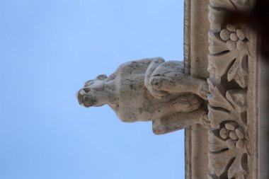 Çirkin yaratık, Zagreb Katedrali, Hırvatistan cephe detay 