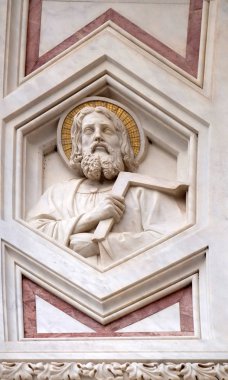 Thomas Havari, kabartma Basilica of Santa Croce (Bazilika Holy Cross) - cephesinde Aziz ünlü Fransisken Kilisesi Floransa, İtalya