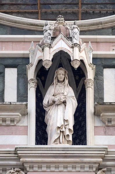 Estátua Portal Basílica Santa Croce Basílica Santa Cruz Famosa Igreja — Fotografia de Stock