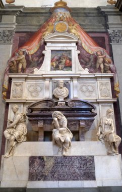 Giulio Foggini tarafından Galileo Galilei Türbesi, Basilica di Santa Croce (Kutsal Haç Bazilikası) Floransa, Italya