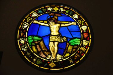 Crucifixion, stained glass window by Alesso Baldovinetti in the Basilica di Santa Croce (Basilica of the Holy Cross), famous Franciscan church in Florence, Italy