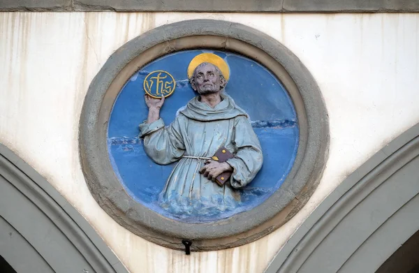 Bernardino Siena Teracotă Glazurată Tondo Andrea Della Robbia Situată Între — Fotografie, imagine de stoc