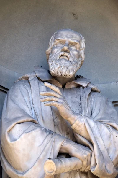 Galileo Galilei Estatua Los Nichos Columnata Los Uffizi Primera Mitad —  Fotos de Stock