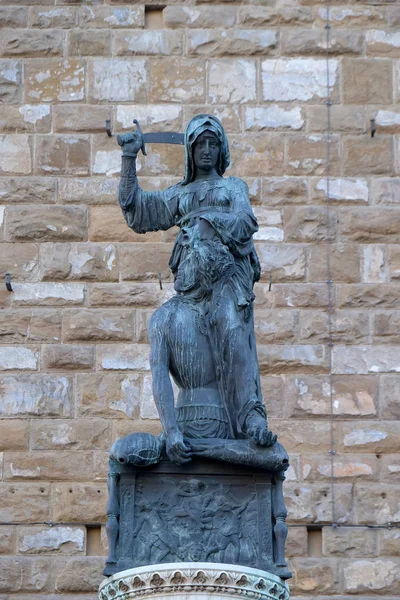 Judith Holofernes Tarafından Donatello Piazza Della Signoria Florence Talya — Stok fotoğraf