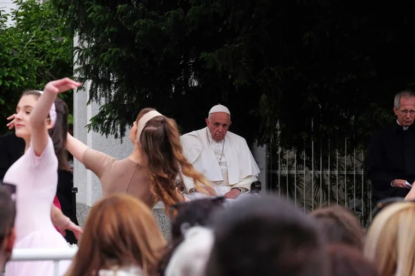 Encuentro Del Papa Francisco Con Los Jóvenes Frente Catedral Skopje — Foto de Stock