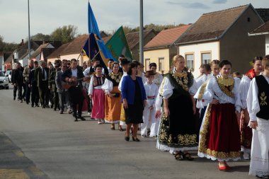 Stitar Şükran günü alayı, Hırvatistan