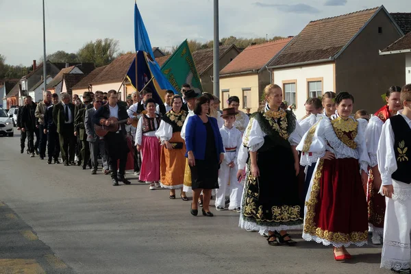 Stitar Şükran günü alayı, Hırvatistan