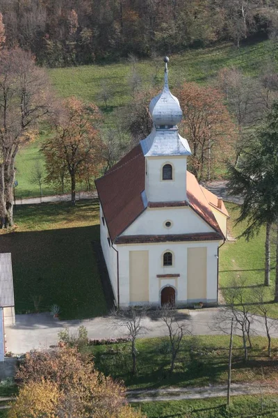 Kościół Parafialny Świętej Trójcy Barilovicki Cerovac Chorwacja — Zdjęcie stockowe