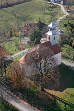 Barilovicki Cerovac, Hırvatistan'daki Holy Trinity kilisesi