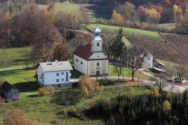 Kościół Parafialny Świętej Trójcy Barilovicki Cerovac Chorwacja — Zdjęcie stockowe