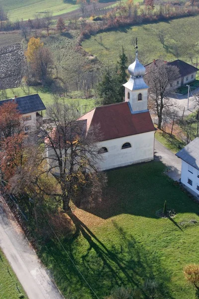 Heliga Treenighetens Församlingskyrka Barilovicki Cerovac Kroatien — Stockfoto