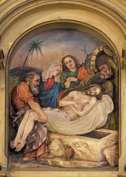 14A Crucis Gesù Deposto Nel Sepolcro Coperto Incenso Chiesa San — Foto Stock