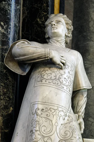 Άγαλμα Του Αγίου Λόρενς Της Ρώμης Στον Κύριο Βωμό Της — Φωτογραφία Αρχείου