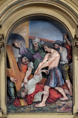 3. Haç İstasyonları, İsa ilk kez düşüyor, Zagreb'de Vaftizci Aziz Yahya kilisesi, Hırvatistan