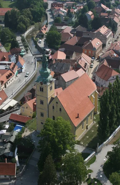 サモボルの聖アナスタシア教区教会 クロアチア — ストック写真