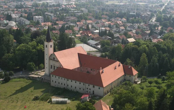 Kostel Nanebevzetí Panny Marie Frantijského Kláštera Samoboru Chorvatsko — Stock fotografie