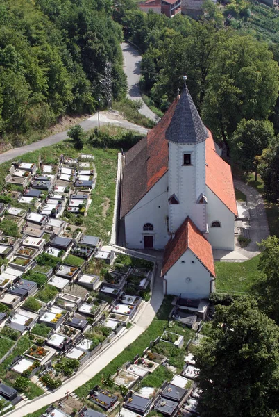 圣母玛利亚诞生教堂在斯韦塔马里亚波德奥基塞姆 克罗地亚 — 图库照片