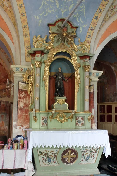 帕多瓦的圣安东尼 克罗地亚斯韦塔马里亚圣母玛利亚诞生教堂的祭坛 — 图库照片