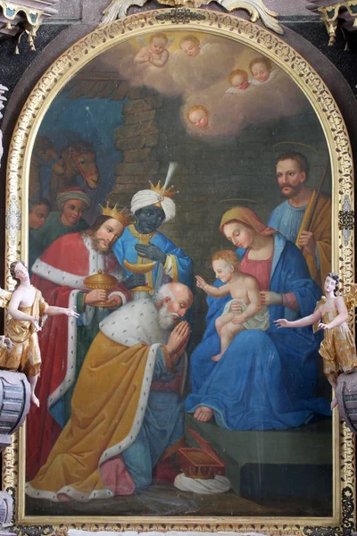 克罗地亚克洛斯塔尔伊万尼奇圣母玛利亚圣母教堂的圣三王祭坛 — 图库照片