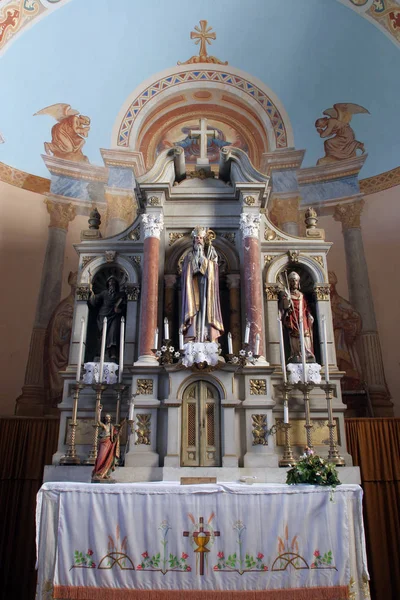 Altar Principal Igreja São Maximiliano Posavski Bregi Croácia — Fotografia de Stock