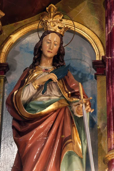 Pyhä Katariina Aleksandrialainen Patsas Pääalttarilla Pyhän Barbaran Kirkossa Rude Kroatia — kuvapankkivalokuva