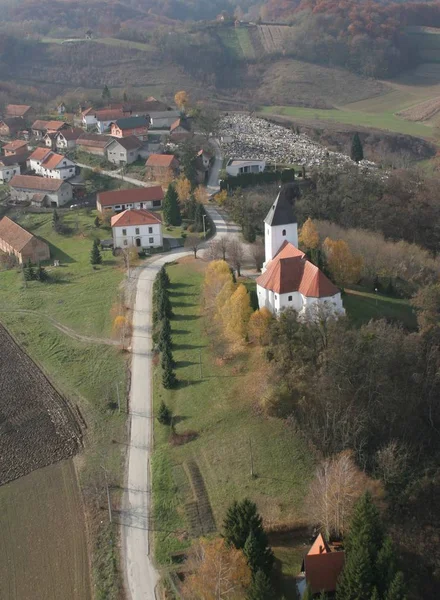 克罗地亚贝德尼察所有圣徒教区教堂 — 图库照片