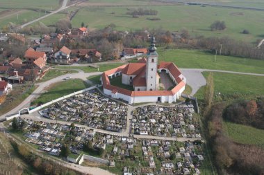 Hırvatistan 'ın Komin kentindeki Üç Kralın Kilisesi