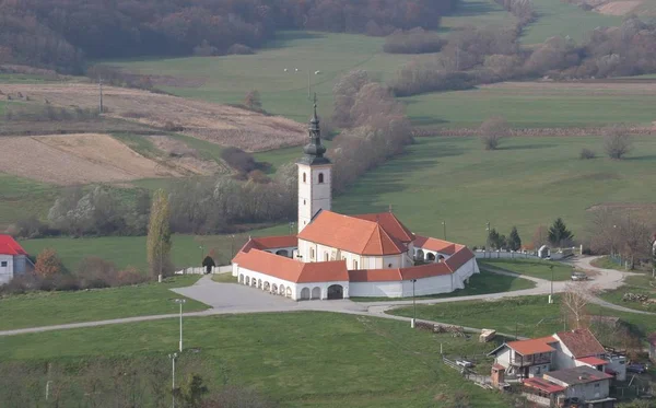 Церква Трьох Царів Коміні Хорватія — стокове фото