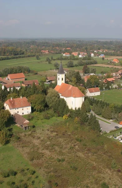 Szent Maximilian Plébániatemplom Posavski Bregi Horvátország — Stock Fotó