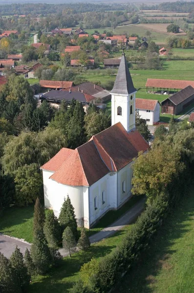 Iglesia Parroquial Del San Maximiliano Posavski Bregi Croacia —  Fotos de Stock