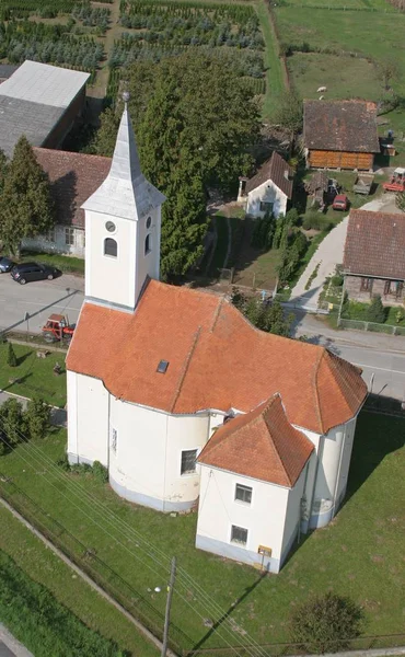 Igreja Paroquial São Nicolau Lijevi Dubrovcak Croácia — Fotografia de Stock