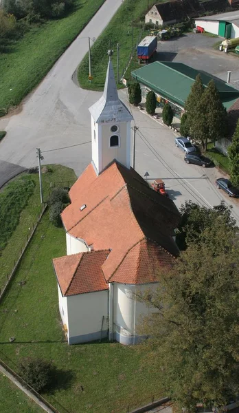 Приходская Церковь Святого Николая Лиеви Дубровчак Хорватия — стоковое фото