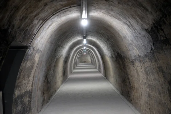 Tunnel Gric Ww2 Gamla Stan Turistiska Attraktion Renoverat Och Öppet — Stockfoto