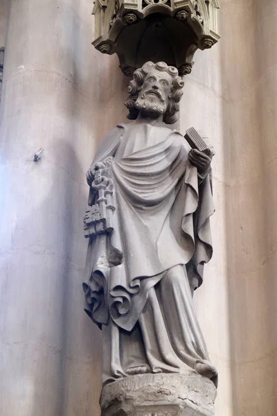 Святой Петр Статуя Церкви Святого Иакова Роттердаме Германия — стоковое фото