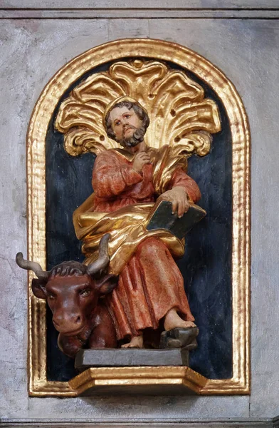 Святий Лука Євангеліст Кафедра Статуї Церкві Святої Агати Шмерленбаху Німеччина — стокове фото