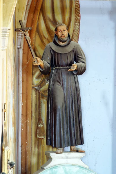Άγαλμα Του Αγίου Φραγκίσκου Της Ασίζης Στον Κυρίως Βωμό Του — Φωτογραφία Αρχείου