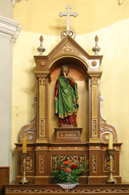 Hırvatistan 'ın Lomnica Donja kentindeki Kutsal Üç Kral Kilisesi' nde Aziz Bartholomew sunağı