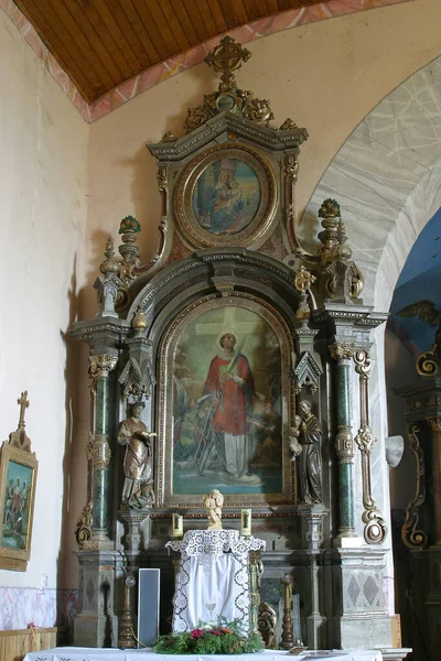 克罗地亚Gornji Miklous的St Nicholas教堂圣劳伦斯祭坛 — 图库照片