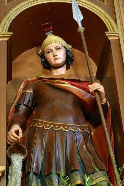 Florian Statue Auf Dem Hauptaltar Der Kirche Der Heiligen Drei — Stockfoto