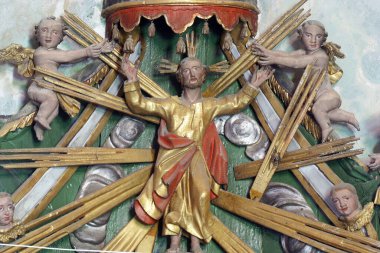 Hırvatistan 'ın Krapina kentindeki Trski Vrh kentindeki Kudüs Kilisesi' nde İsa heykelinin on dört kutsal yardımcısı sunakta şekil değiştirdi.