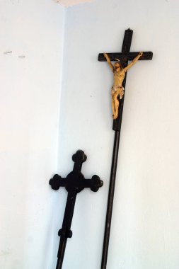 Hırvatistan 'ın Hercegovac kentindeki Aziz Stephen Kilisesi' nde haçlar
