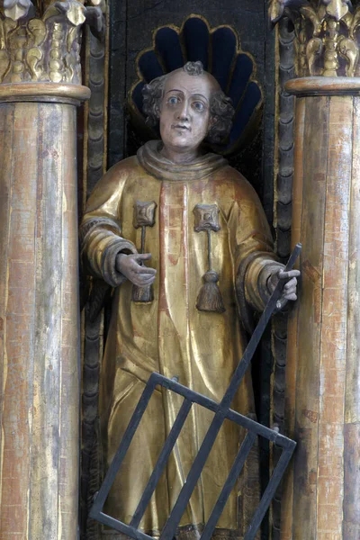 Άγαλμα Του Αγίου Lawrence Ένα Υψηλό Βωμό Στην Εκκλησία Παναγία — Φωτογραφία Αρχείου