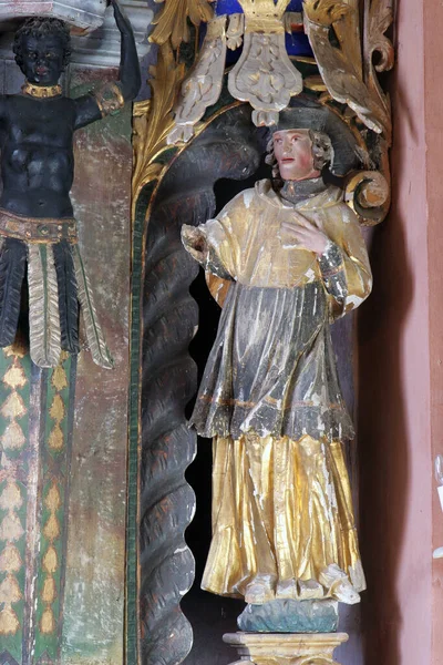 Figura Świętego Ołtarzu Franciszka Ksawerego Przy Kościele Wniebowzięcia Najświętszej Marii — Zdjęcie stockowe