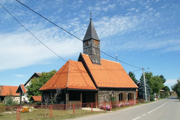 Holzkapelle Der Heiligen Fabian Und Sebastian Letovanic Kroatien — Stockfoto