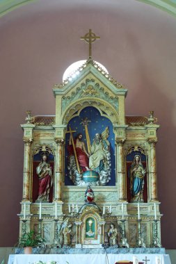 Hırvatistan 'ın Krapinske Toplice kentindeki Kutsal Üçlü Kilisesi' nin ana mihrabı
