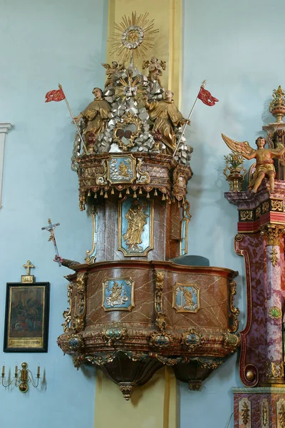 Кафедра Церкви Святой Екатерины Александрийской Крапине Хорватия — стоковое фото