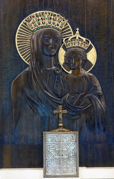 Matka Boża Ołtarz Główny Kościele Parafialnym Matki Bożej Sljeme Królowa — Zdjęcie stockowe