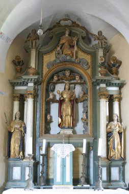 Hırvatistan 'ın Slavetic kentindeki Aziz Anthony kilisesindeki Aziz Barbara sunağı.