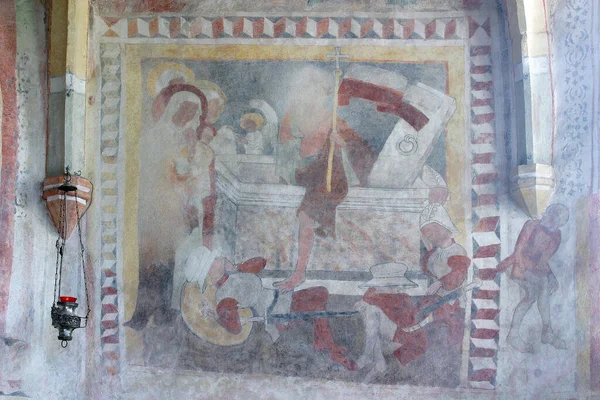 クロアチアペトロヴィナの聖ペテロ教会のフレスコ画キリストの復活 — ストック写真